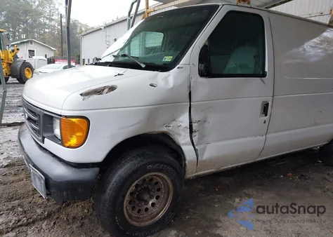 2004 Ford E-350 Super Duty Commercial/Recreational from USA, damaged, VIN 1FTSS34P94HA51144
